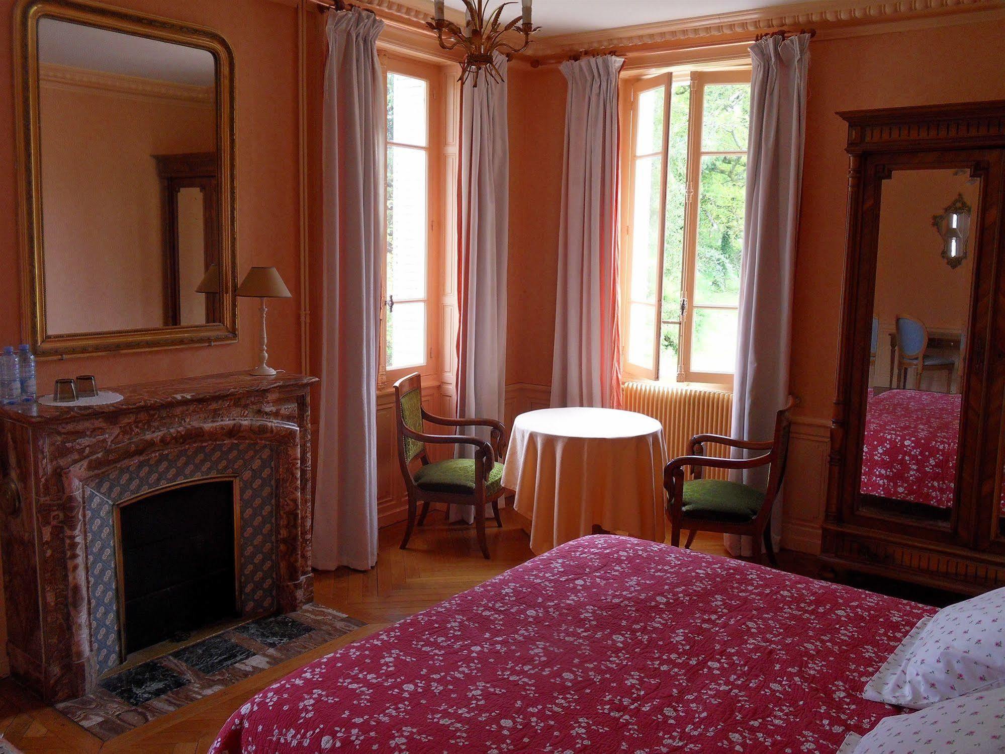 Noailly Chateau De La Motte المظهر الخارجي الصورة